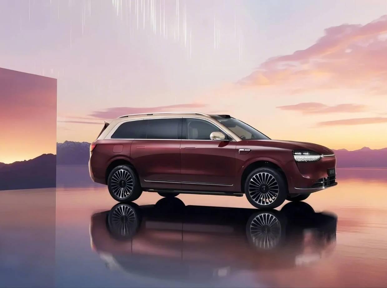 Exploring the AITO M9: A Luxury SUV with Cutting-Edge Technology