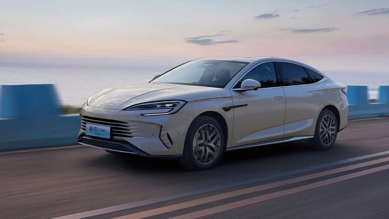 2025 BYD Seal 07 DM-i Mid-Size Plug-in Hybrid (PHEV) Sedan - LUM Auto