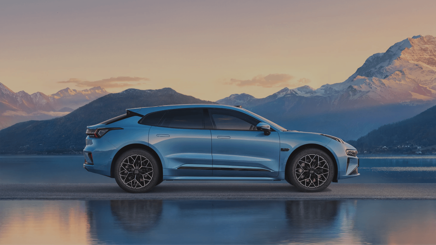 2025 Zeekr 001 Electric Sedan Clear - LUM Auto