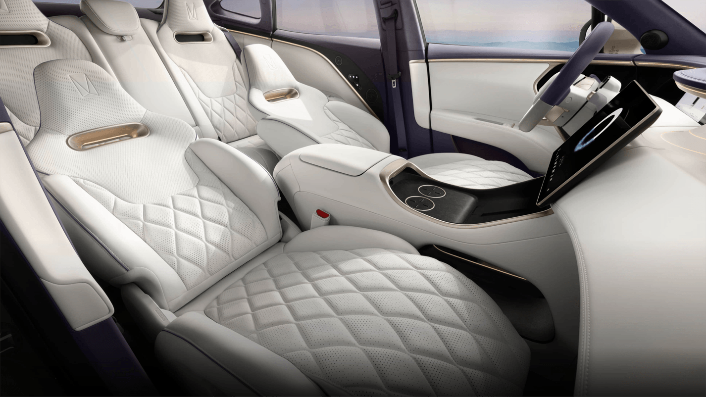 2025 Avatr 11 Electric SUV - LUM Auto