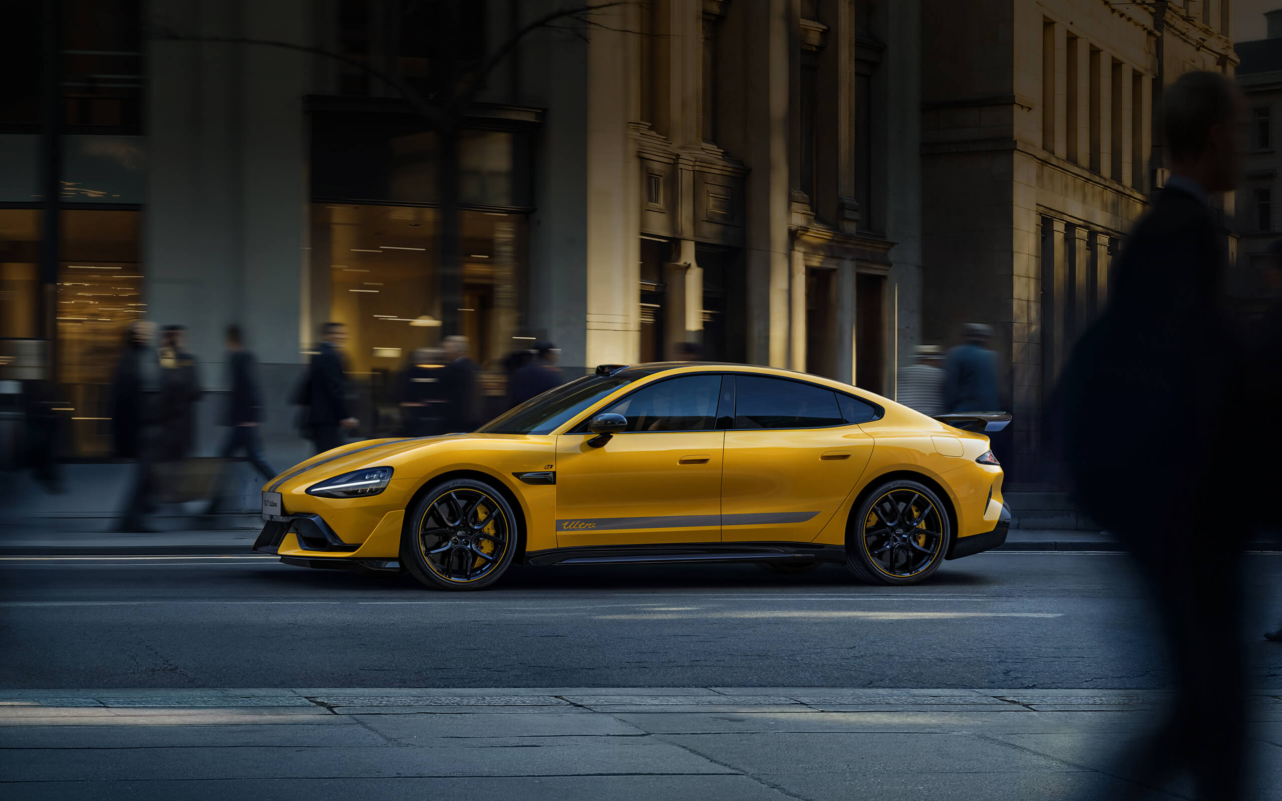 2025 Xiaomi SU7 Ultra Large Luxury High-Performance Pure Electric Sedan - LUM Auto