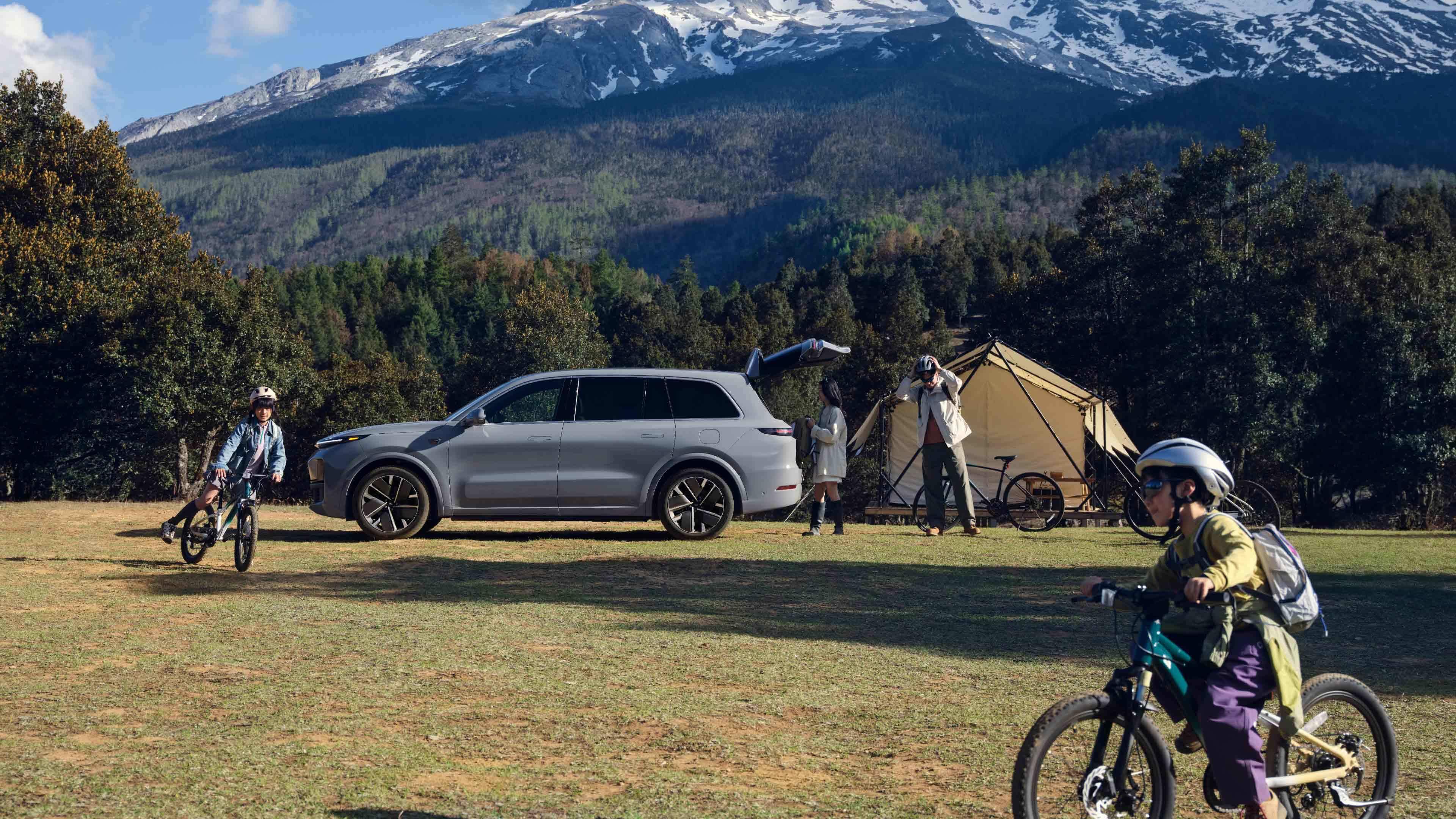 2025 Li Auto L9 Full-Size Luxury Extended-Range Electric SUV - LUM Auto