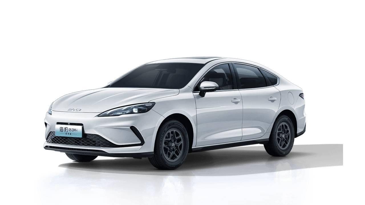 2025 BYD Seal 5 DM-i Hybrid Sedan Snow White - LUM Auto