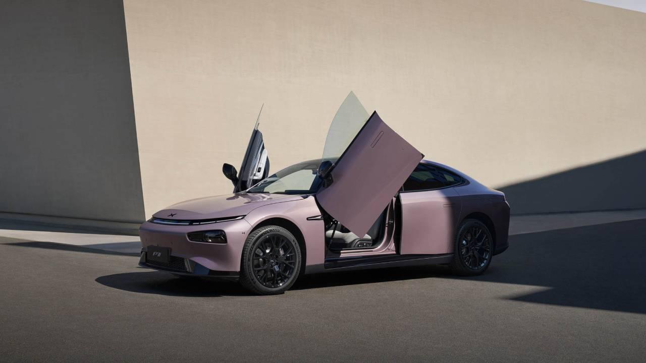 2024 XPeng P7i Mid-Size Luxury Electric Sedan LUM