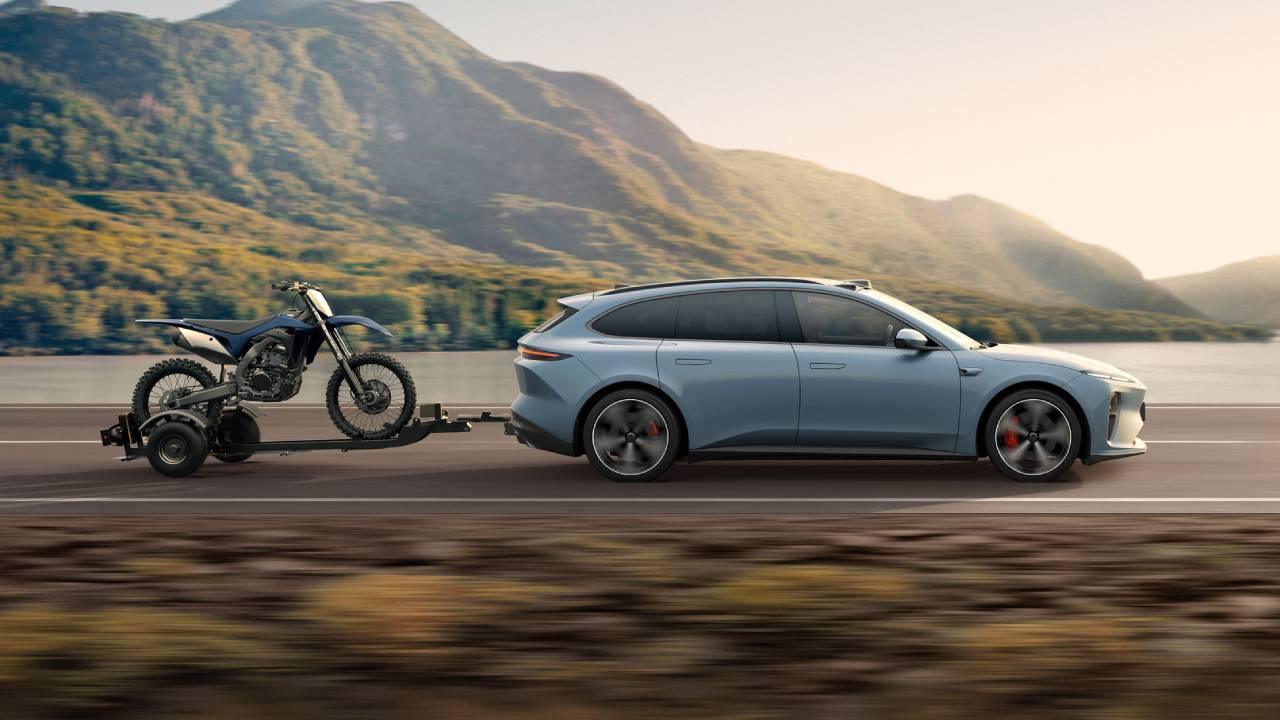 2024 NIO ET5T(Touring) Mid-Size Luxury Electric Wagon - LUM Auto