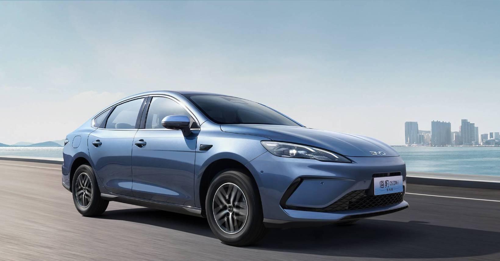 2025 BYD Seal 5 DM-i Hybrid Sedan LUM