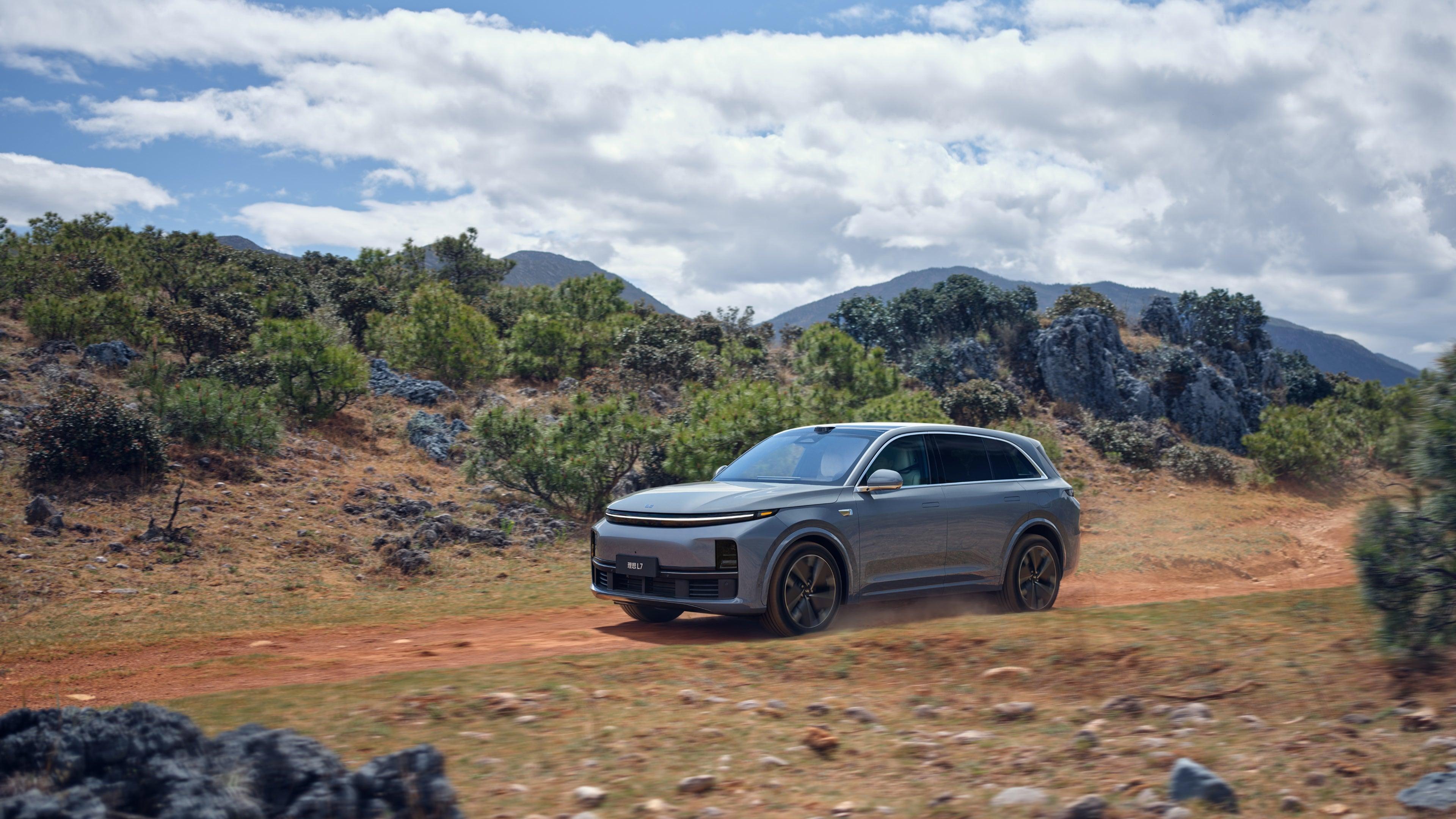 2025 Li Auto L7 Mid-Size Luxury Extended-Range Electric SUV - LUM Auto