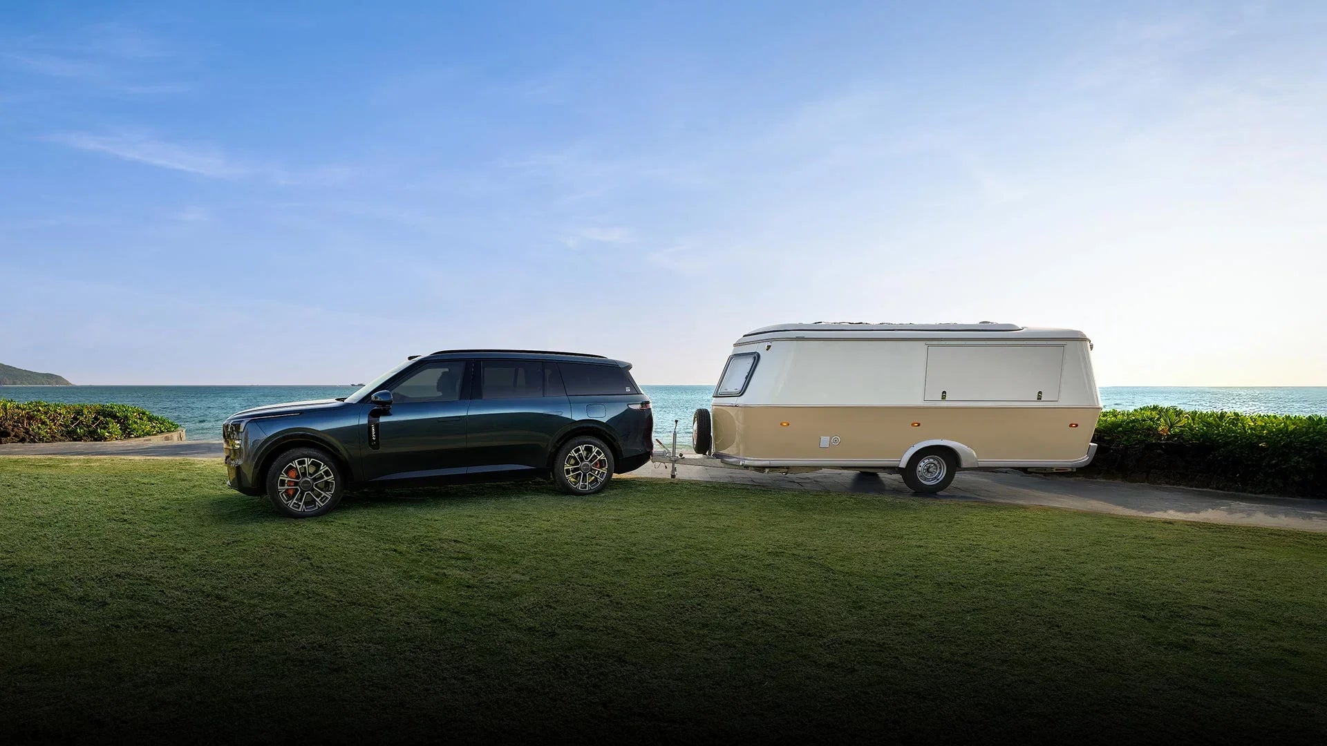 2025 Lynk & Co 900 Full-Size Luxury SUV 6-Seater - LUM Auto