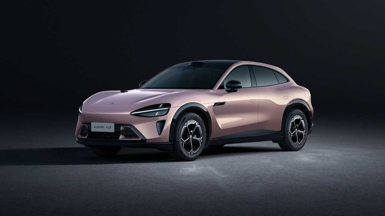 Xiaomi YU7 Mid-Size Luxury Pure Electric Crossover SUV Rose Gold - LUM Auto