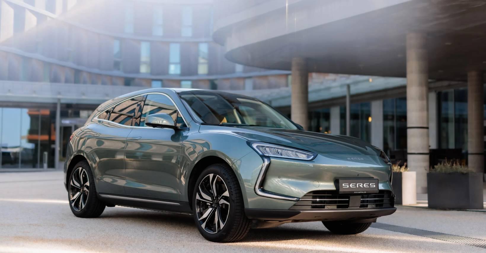 2023 SERES 5 Electric SUV LUM