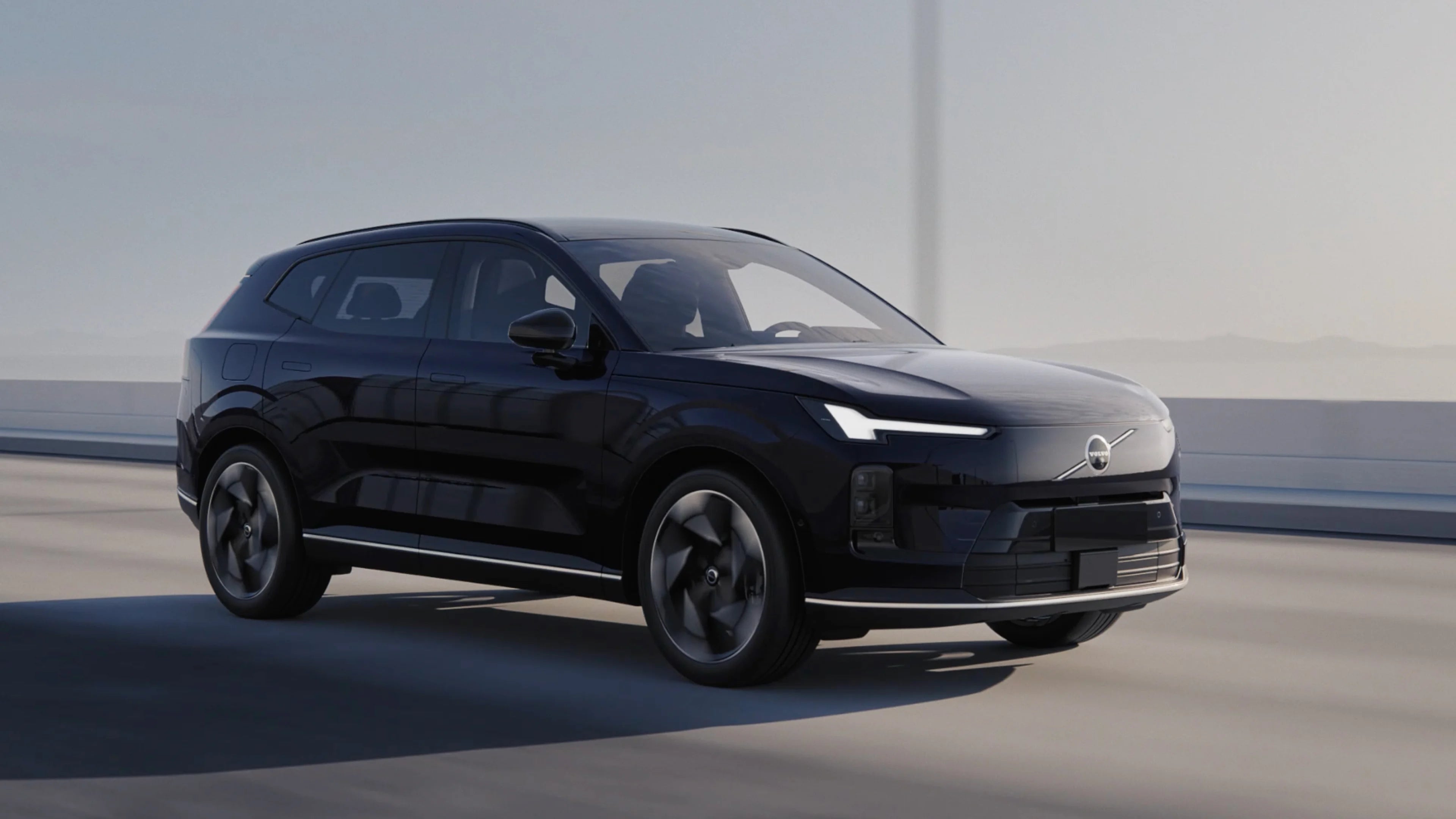2026 Volvo XC70  Mid-Size Luxury Plug-in Hybrid SUV - LUM