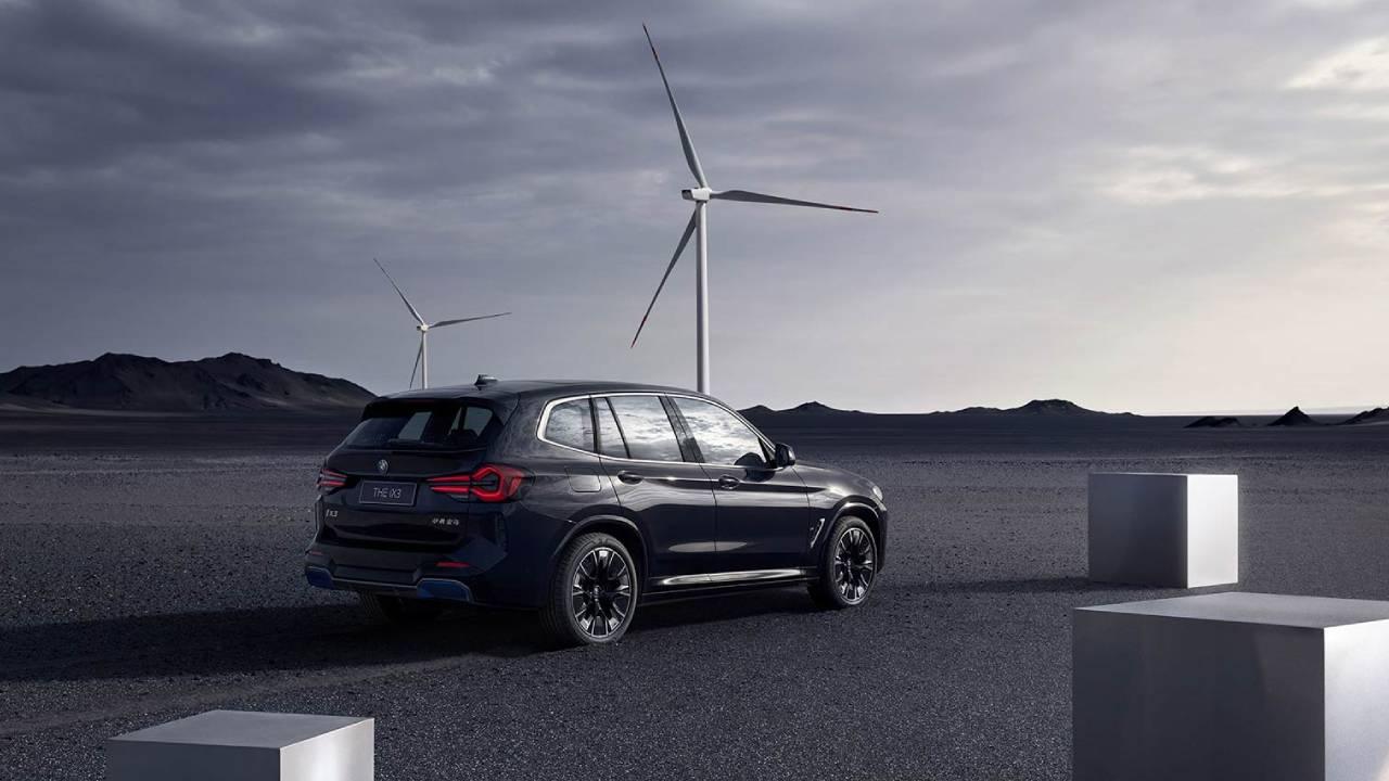 2024 BMW iX3 Electric SUV LUM