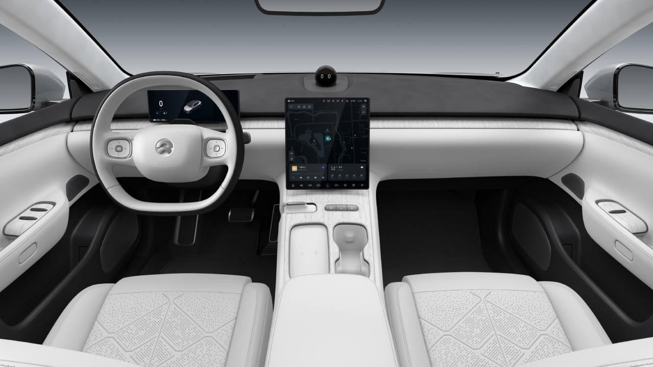 2024 NIO ET7 Full-Size Luxury Electric Sedan LUM