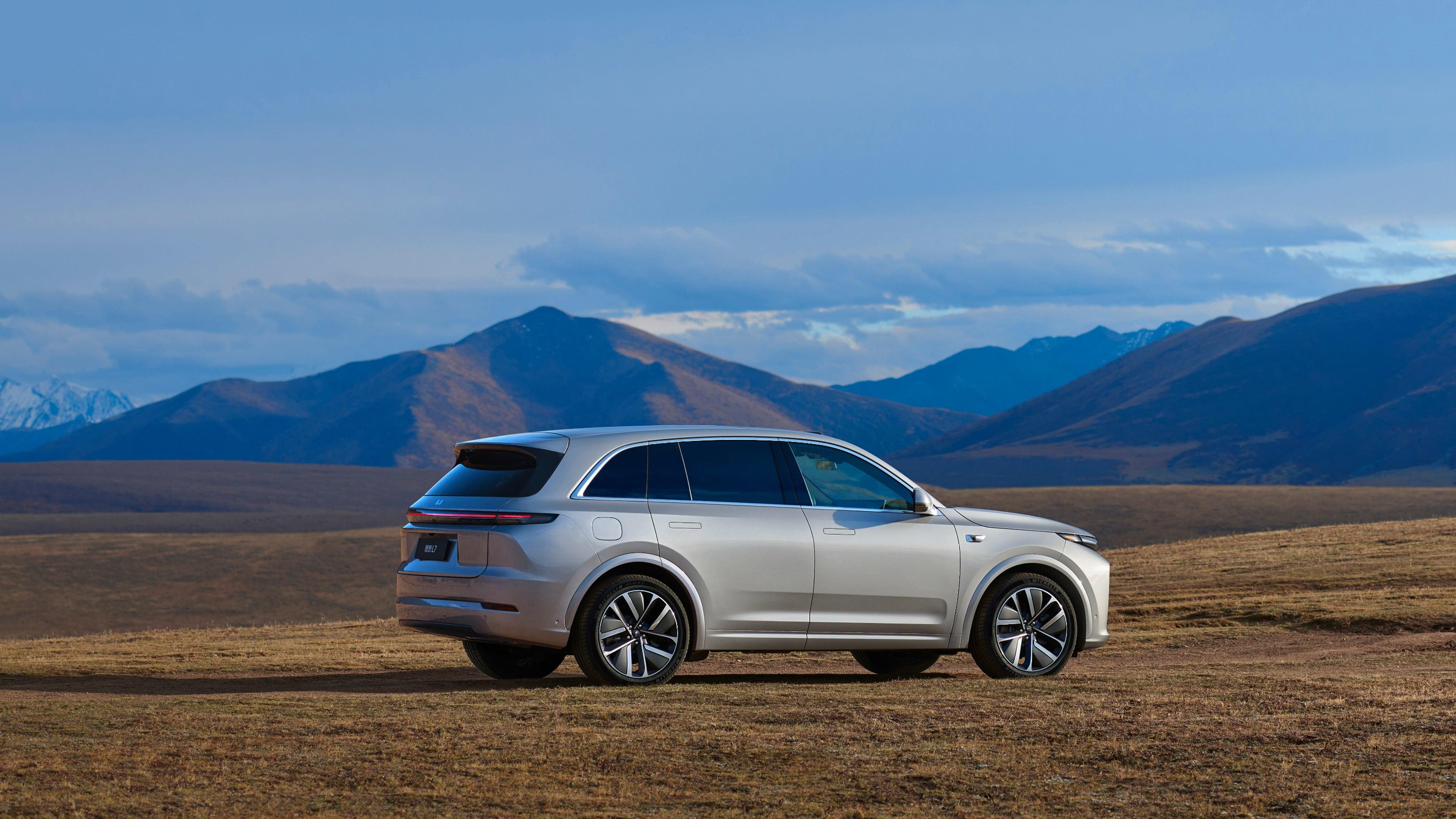2025 Li Auto L7 Mid-Size Luxury Extended-Range Electric SUV - LUM Auto