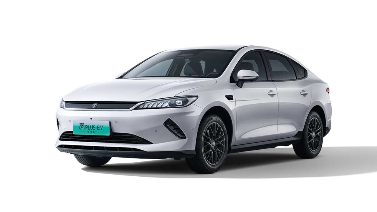 2024 BYD Qin PLUS EV Electric Sedan Snowy White - LUM Auto