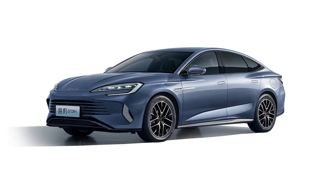 2025 BYD Seal 07 DM-i Mid-Size Plug-in Hybrid (PHEV) Sedan Atlantis Grey - LUM Auto