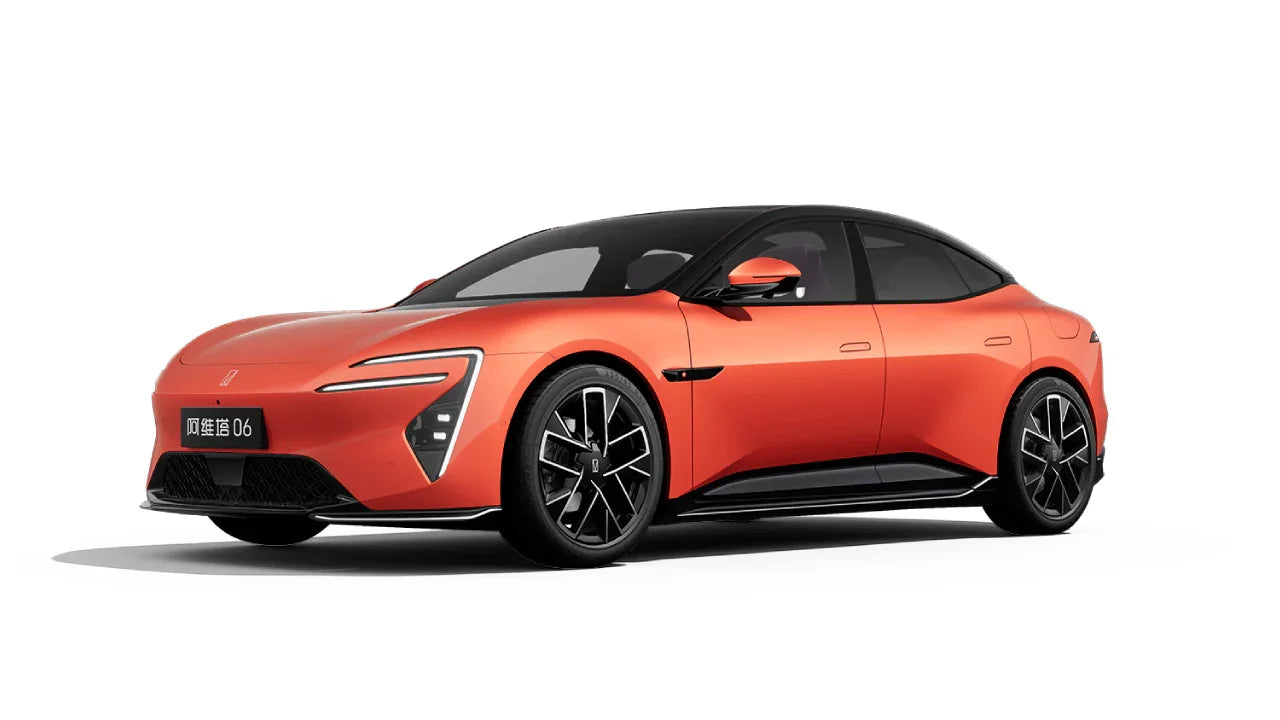 2025 Avatr 06 Mid-Size Luxury Electric Sedan - LUM