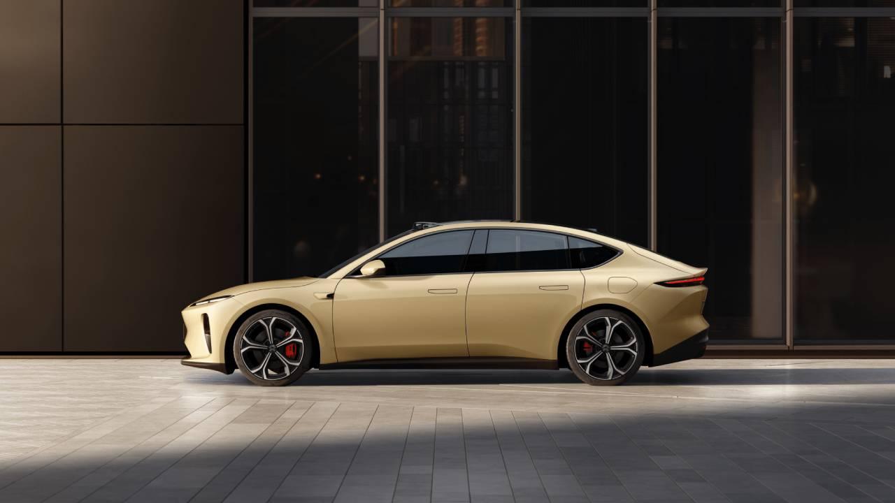 2024 NIO ET5 Mid-Size Luxury Electric Sedan - LUM Auto