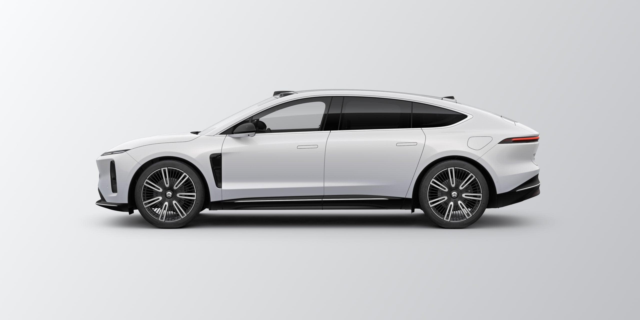 2025 NIO ET9 Full-Size Luxury Electric Sedan Cloud White - LUM Auto